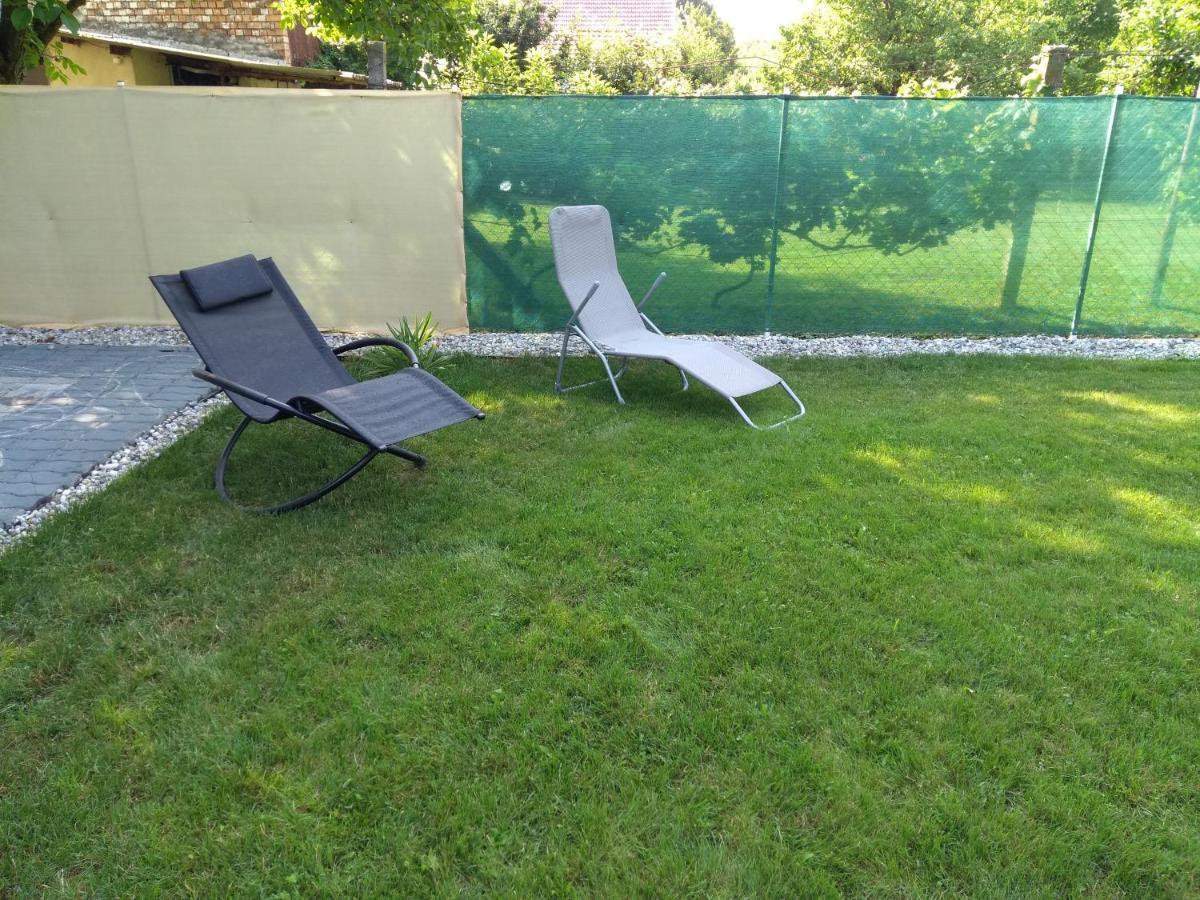 Apartament Jade Vendeghaz Pápa Zewnętrze zdjęcie