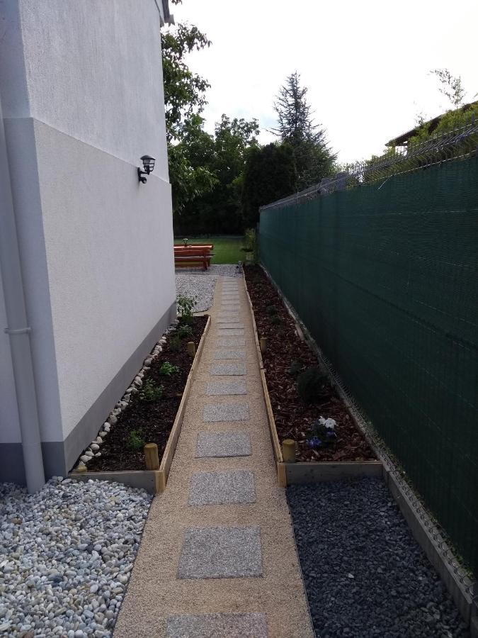 Apartament Jade Vendeghaz Pápa Zewnętrze zdjęcie